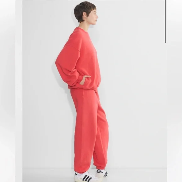 Aritzia Cozy Sweatfleece New Mega Crew, Cherry Red, Small - Picture 4 of 13